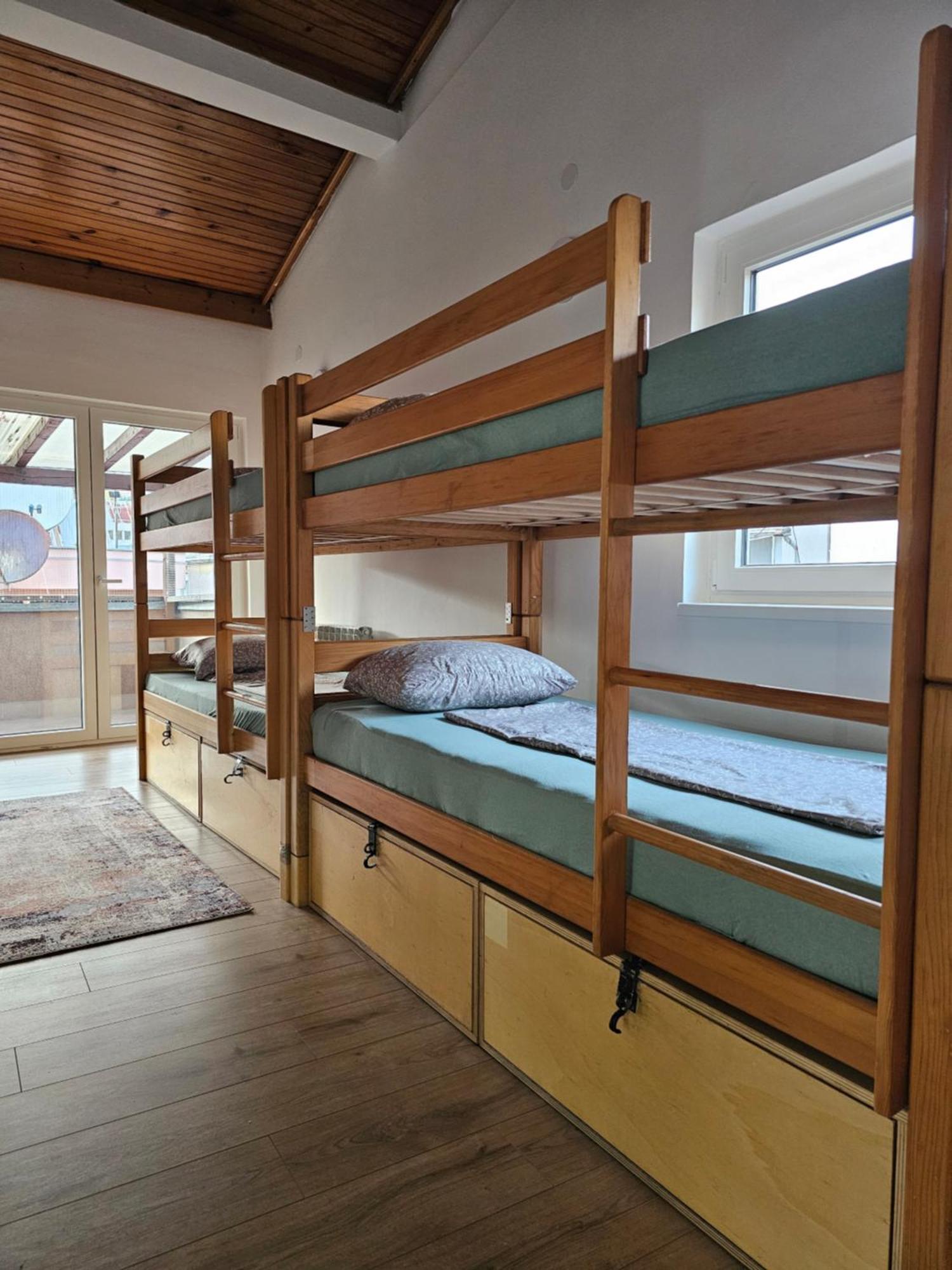 סראייבו Leopold Chillout Hostel מראה חיצוני תמונה