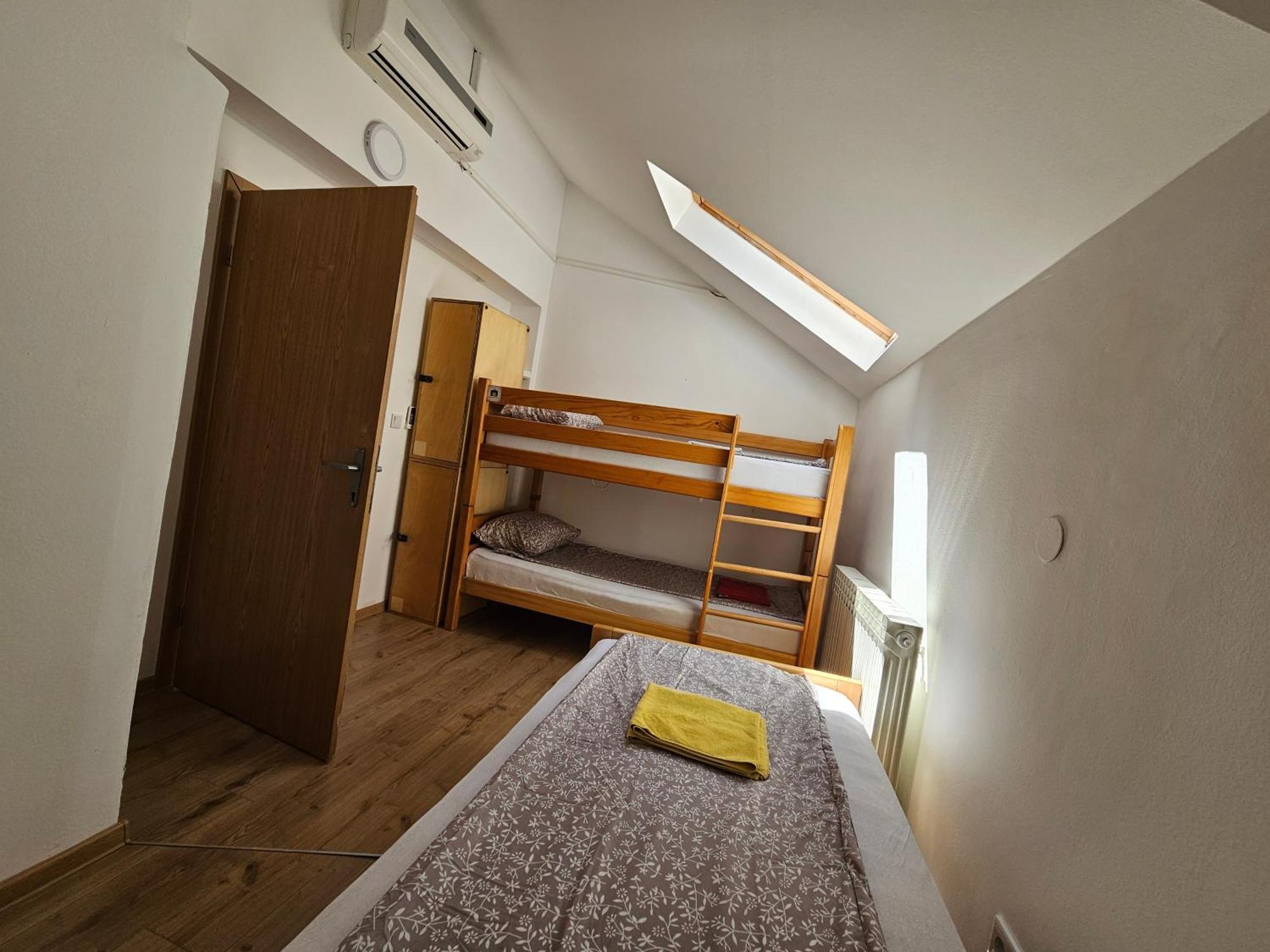 סראייבו Leopold Chillout Hostel מראה חיצוני תמונה