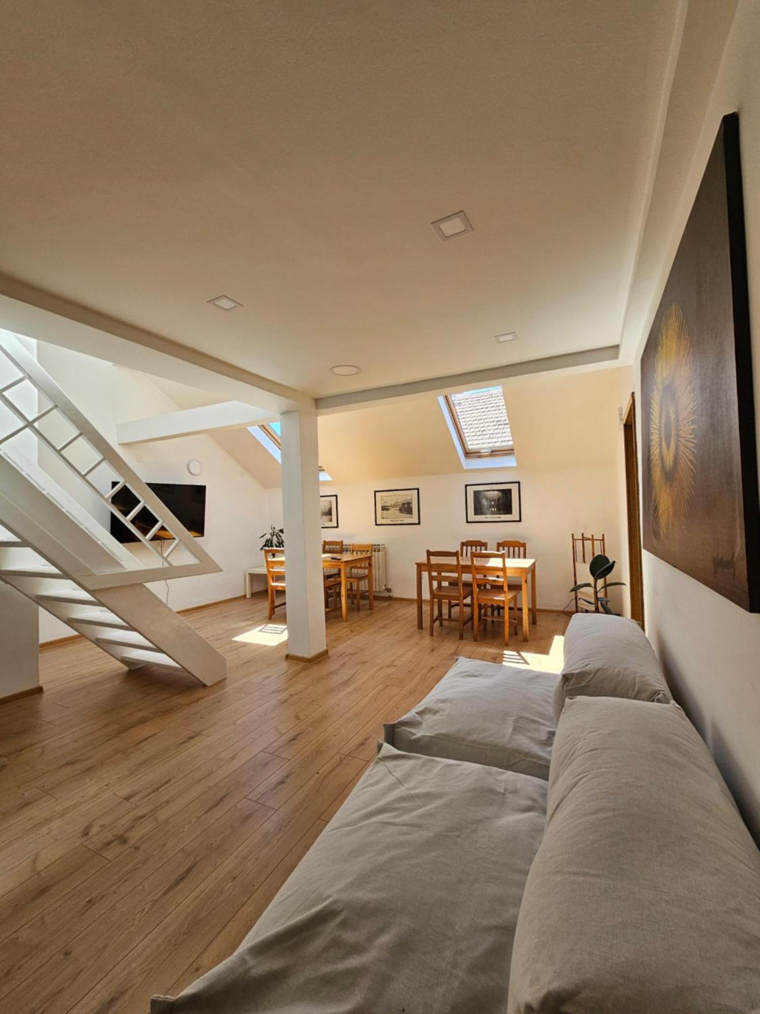 סראייבו Leopold Chillout Hostel מראה חיצוני תמונה