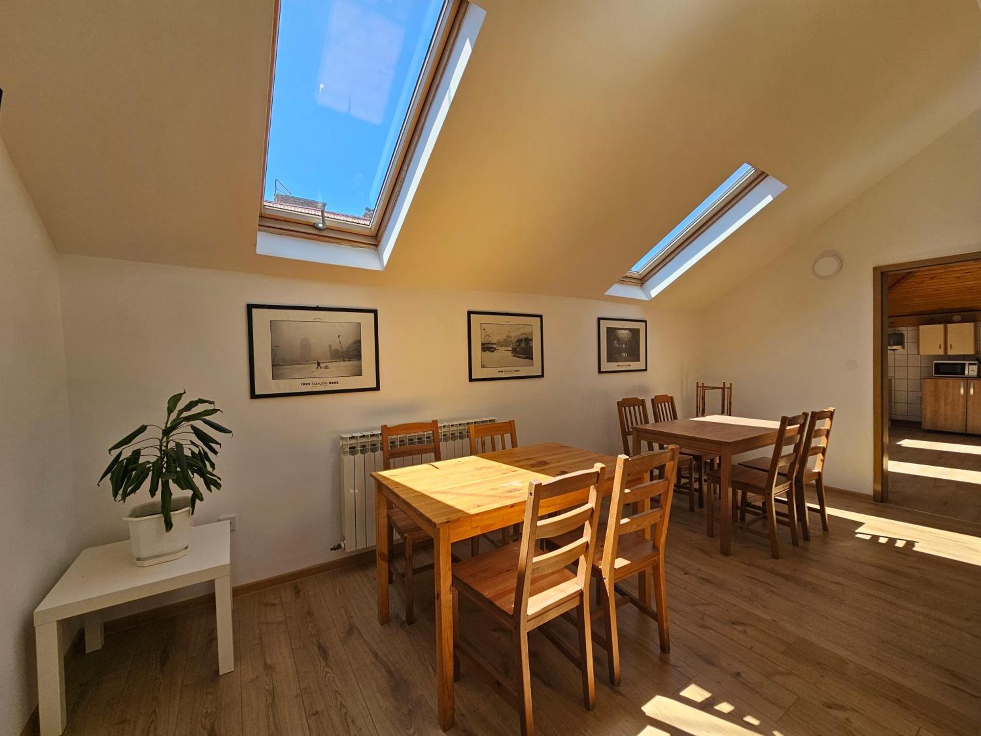סראייבו Leopold Chillout Hostel מראה חיצוני תמונה