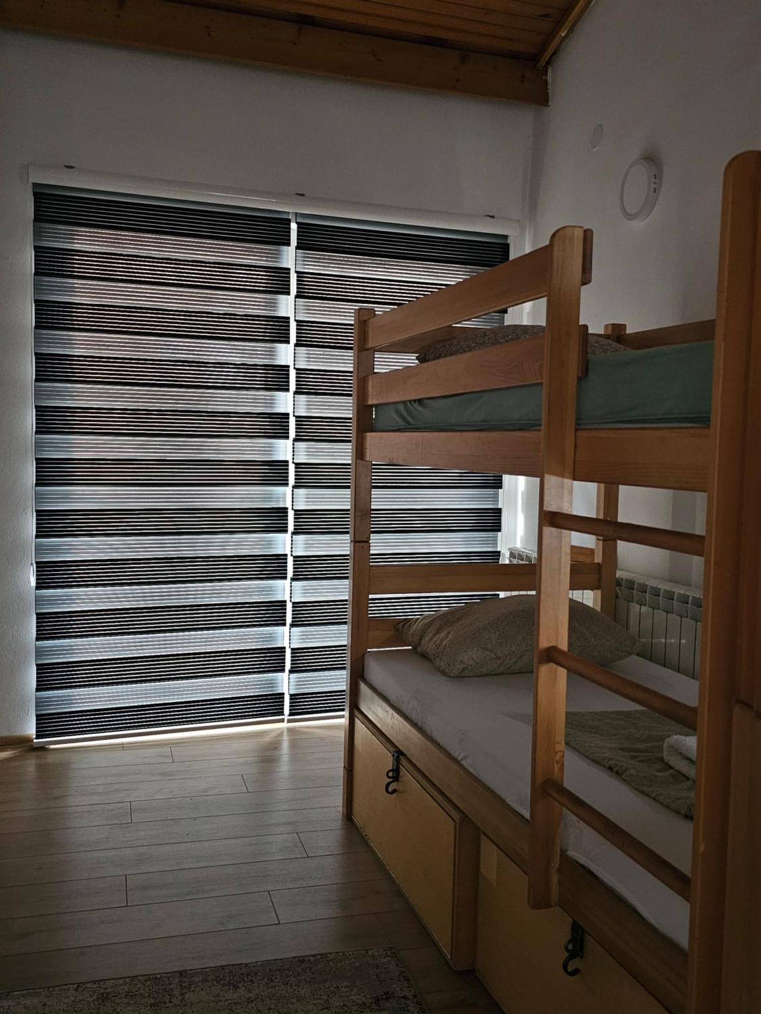 סראייבו Leopold Chillout Hostel מראה חיצוני תמונה