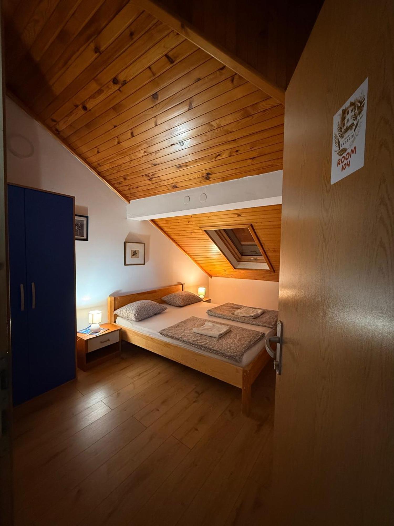 סראייבו Leopold Chillout Hostel מראה חיצוני תמונה